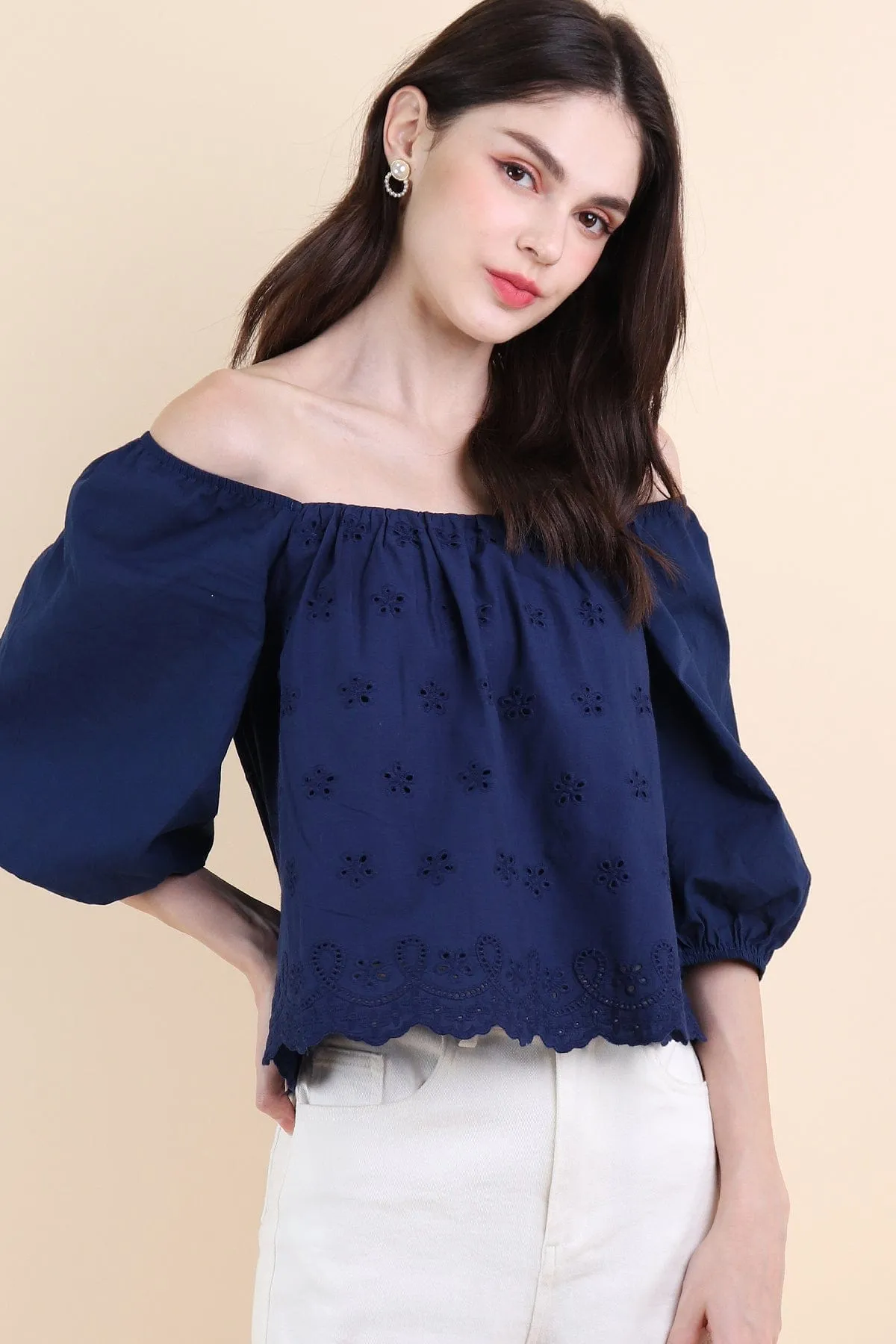 ELIAH EYELET SLEEVED TOP IN NAVY BLUE