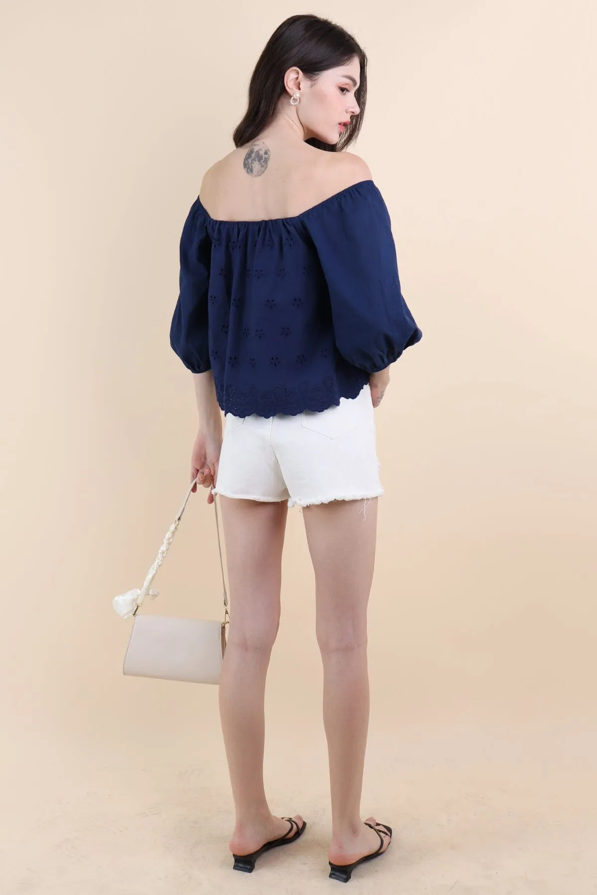 ELIAH EYELET SLEEVED TOP IN NAVY BLUE