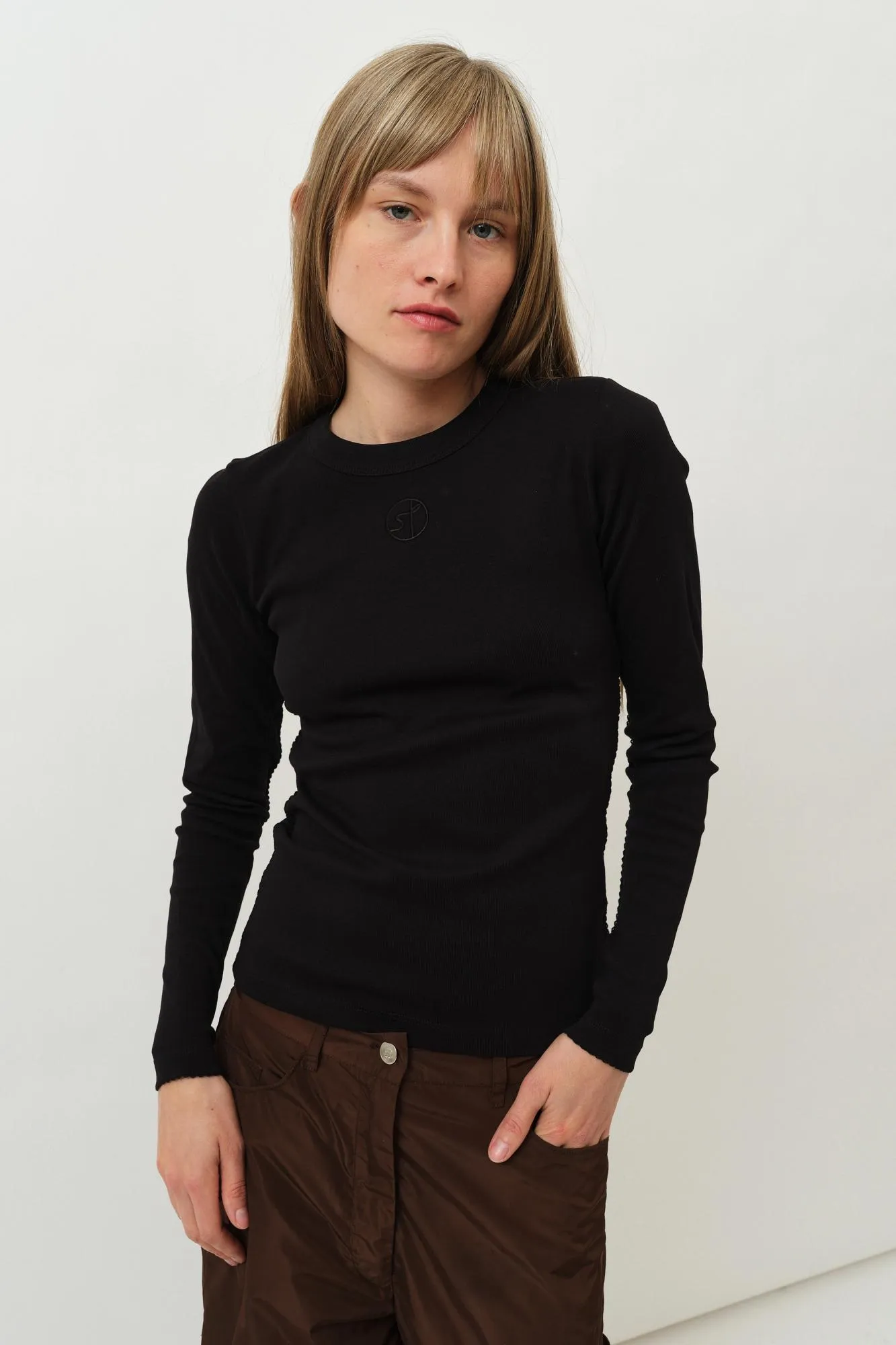 Eloise Longsleeve T-Shirt — Black