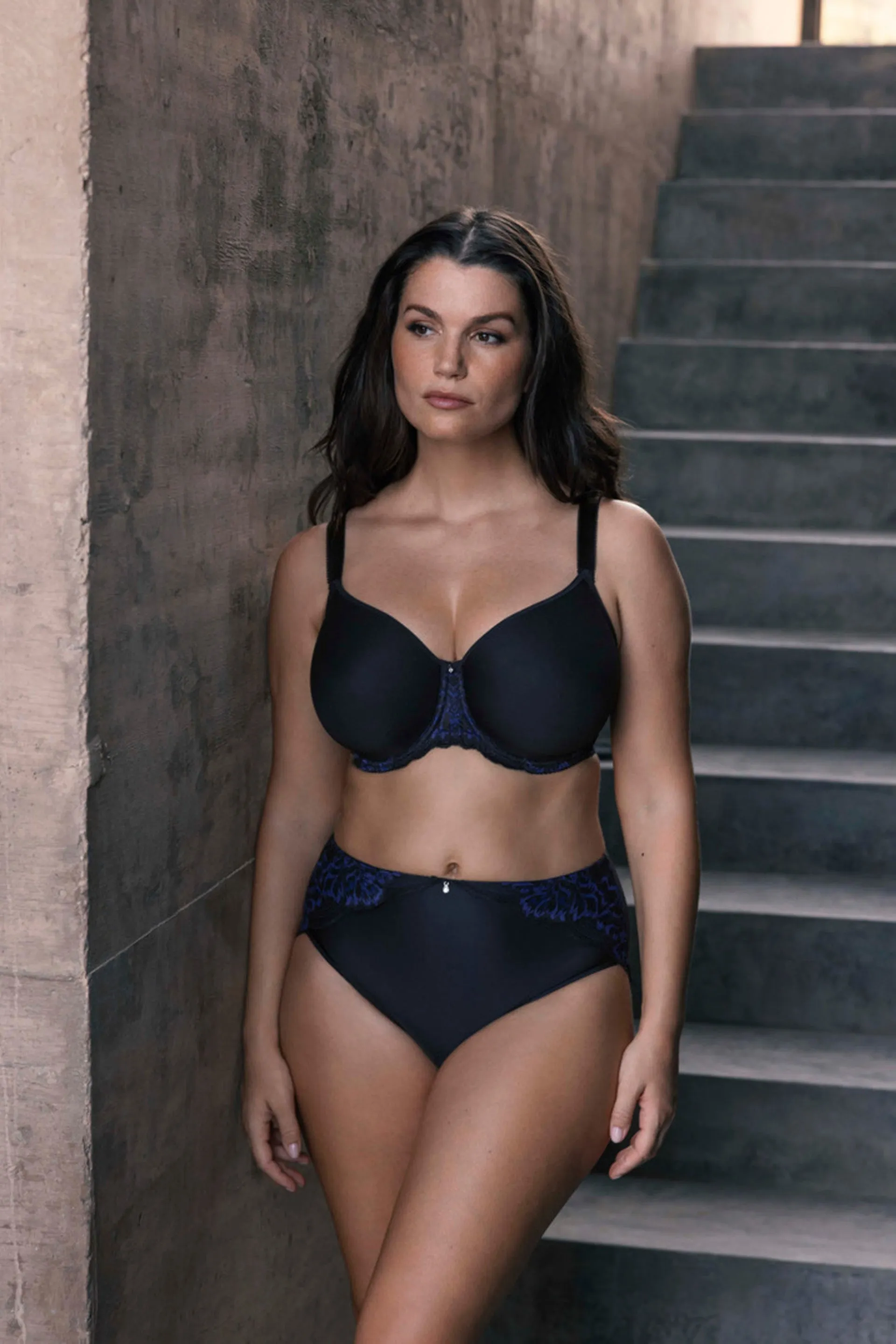 Emmaline Moulded Spacer Bra Midnight