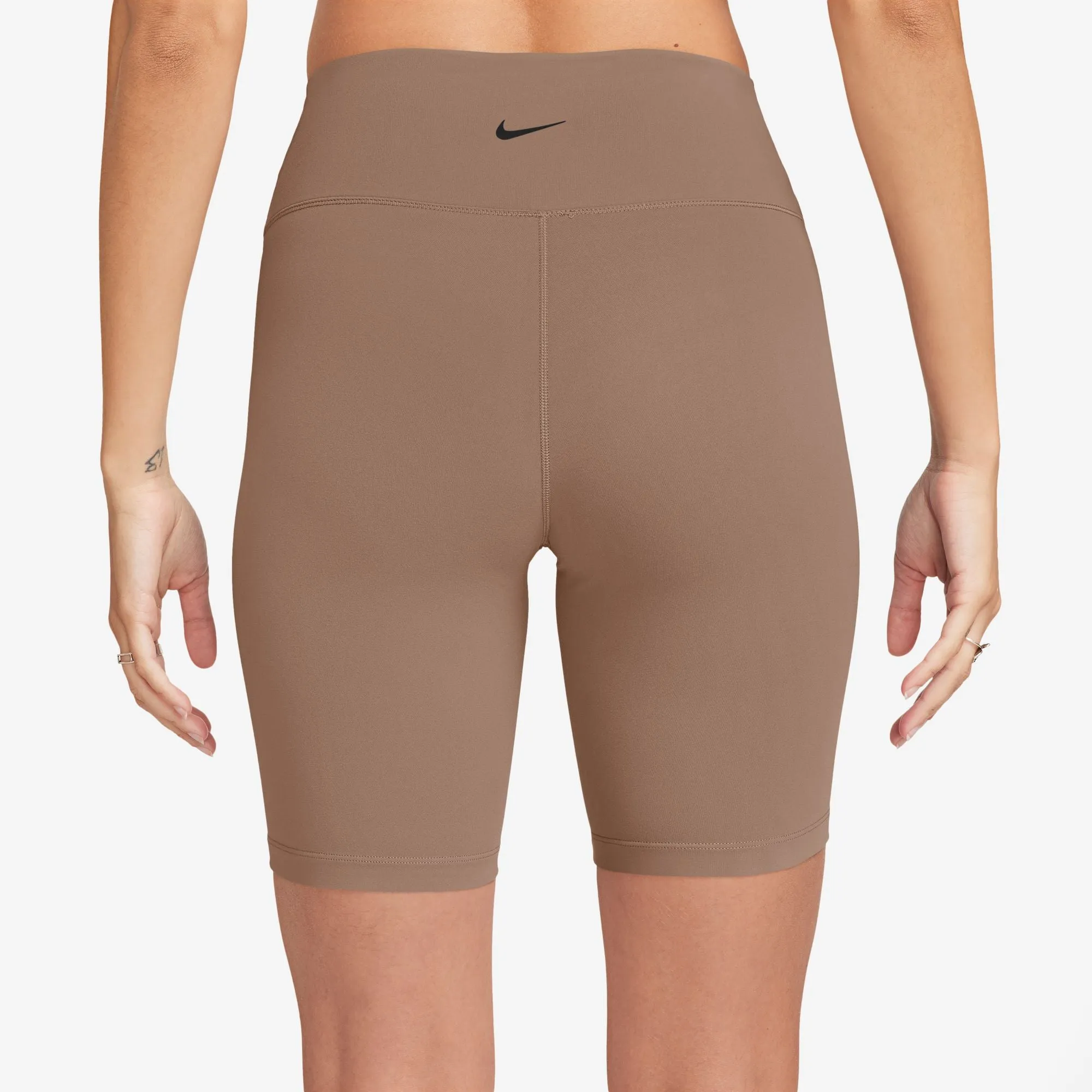 Nike Women's High-Waisted 8 Inch Biker Shorts Desert Dust / Black