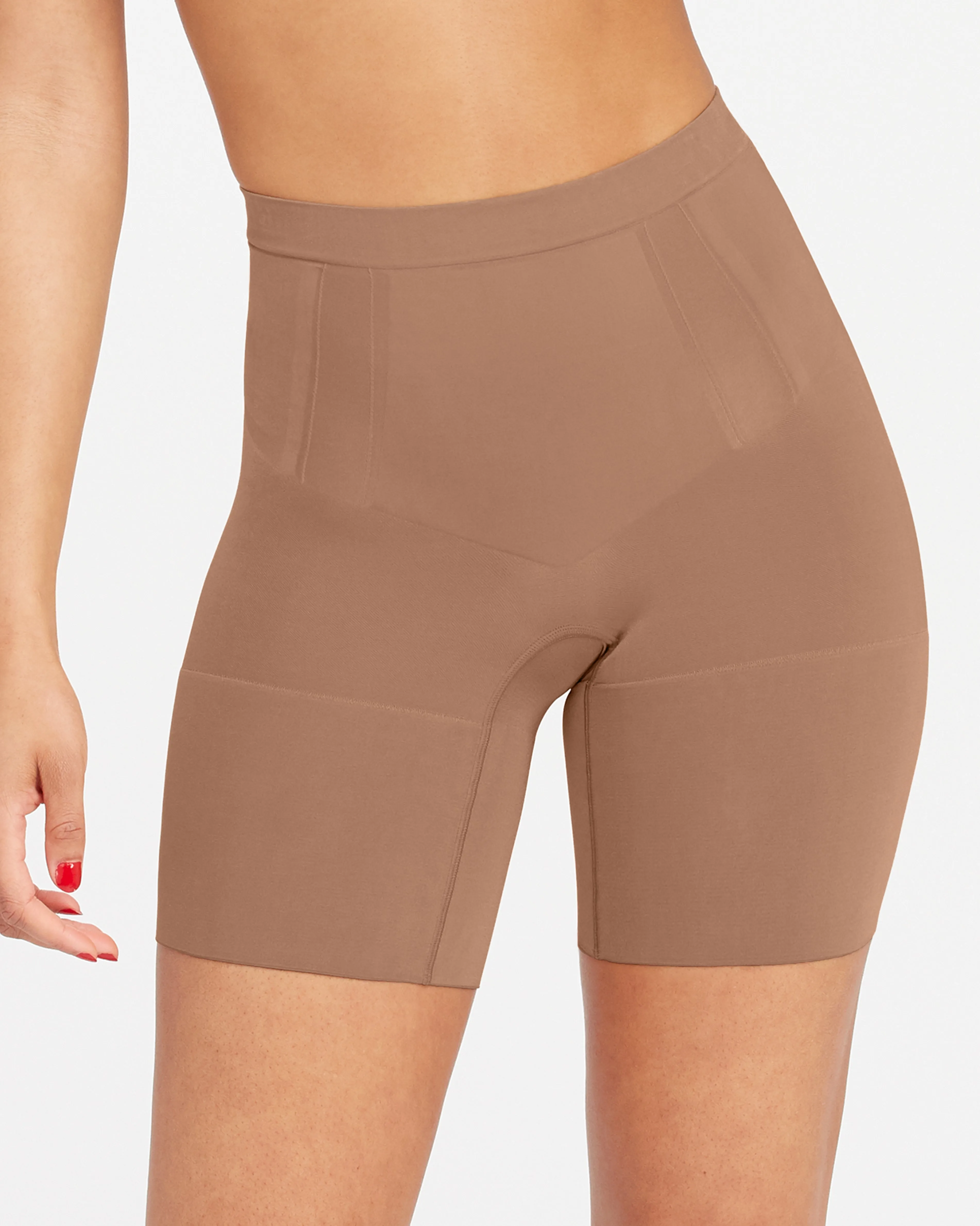 SPANXsculpt™ OnCore Mid-Thigh Short