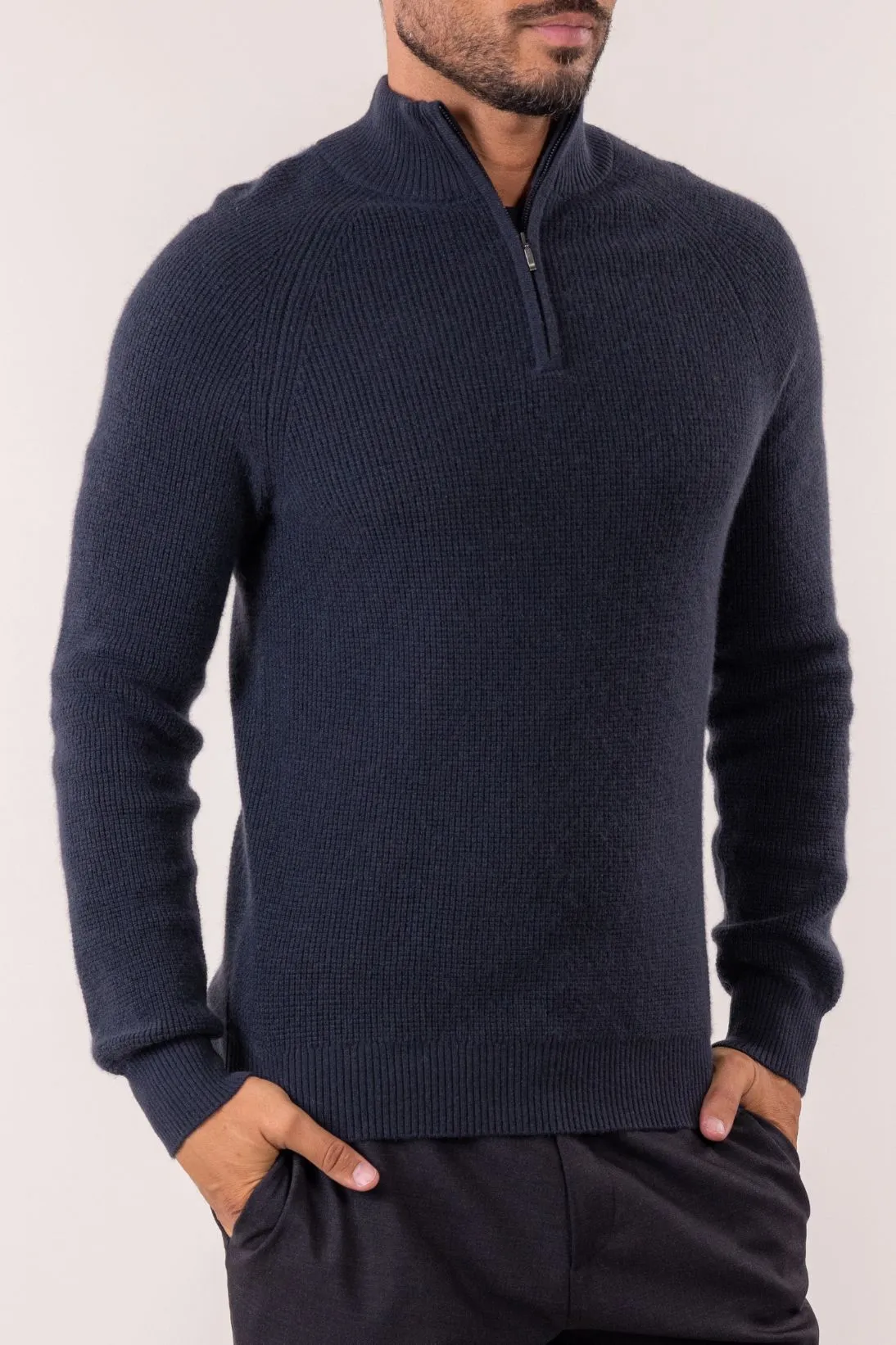 TEXTURED QUARTER ZIP